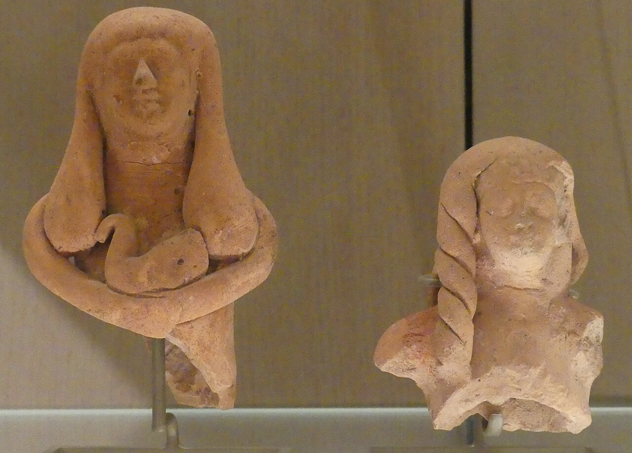 Phoenician female figurines from Tyre, National Museum of Beirut
